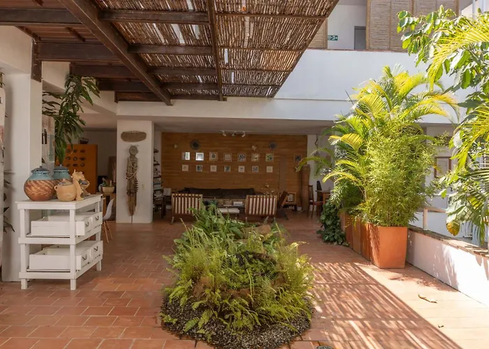 Hotel Alto Del Viento